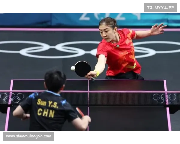 乒乓赛事 何茜茜;何一乒乓球